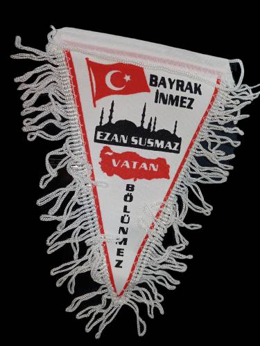 ÜÇGEN BAYRAK KÜÇÜK 10'LU-EZAN SUSMAZ VATAN BÖLÜNMEZ